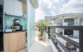 Cozrum Homes - Retro House