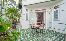 Cozrum Homes - Retro House